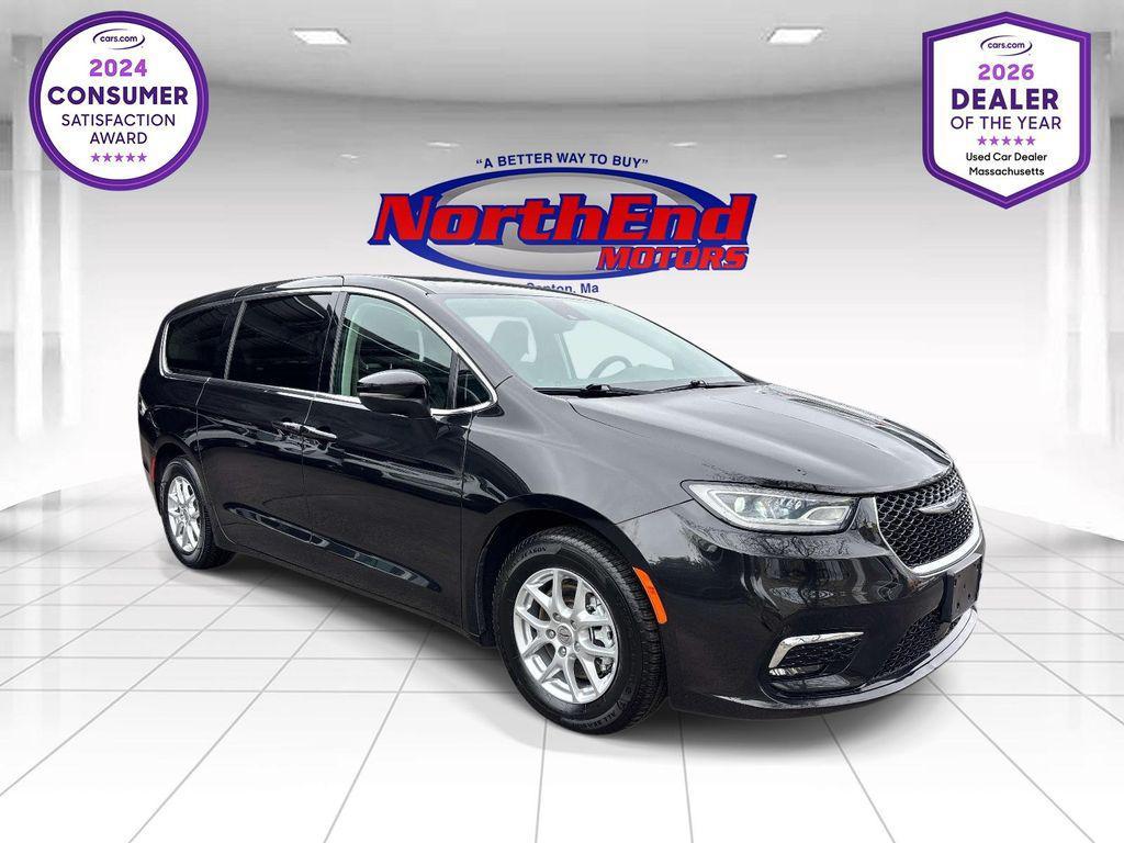 used 2023 Chrysler Pacifica car, priced at $24,885