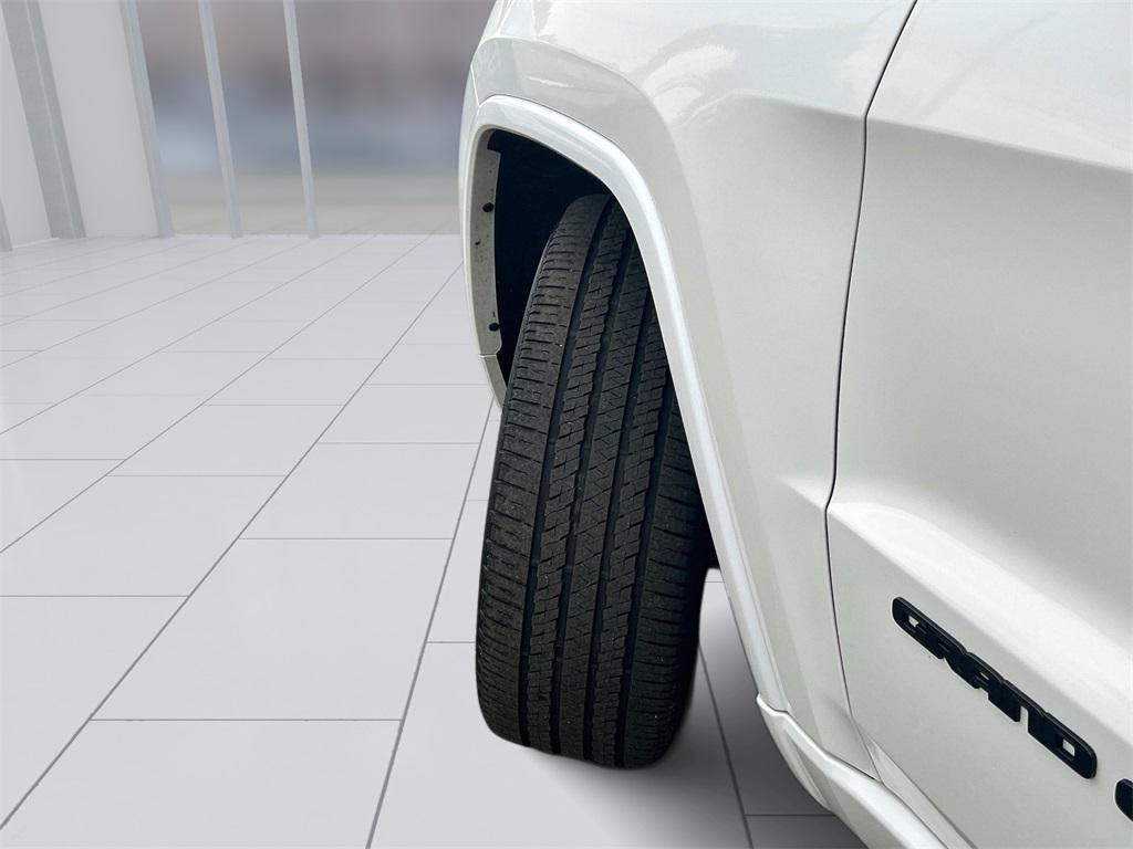 used 2022 Jeep Grand Cherokee car, priced at $25,500