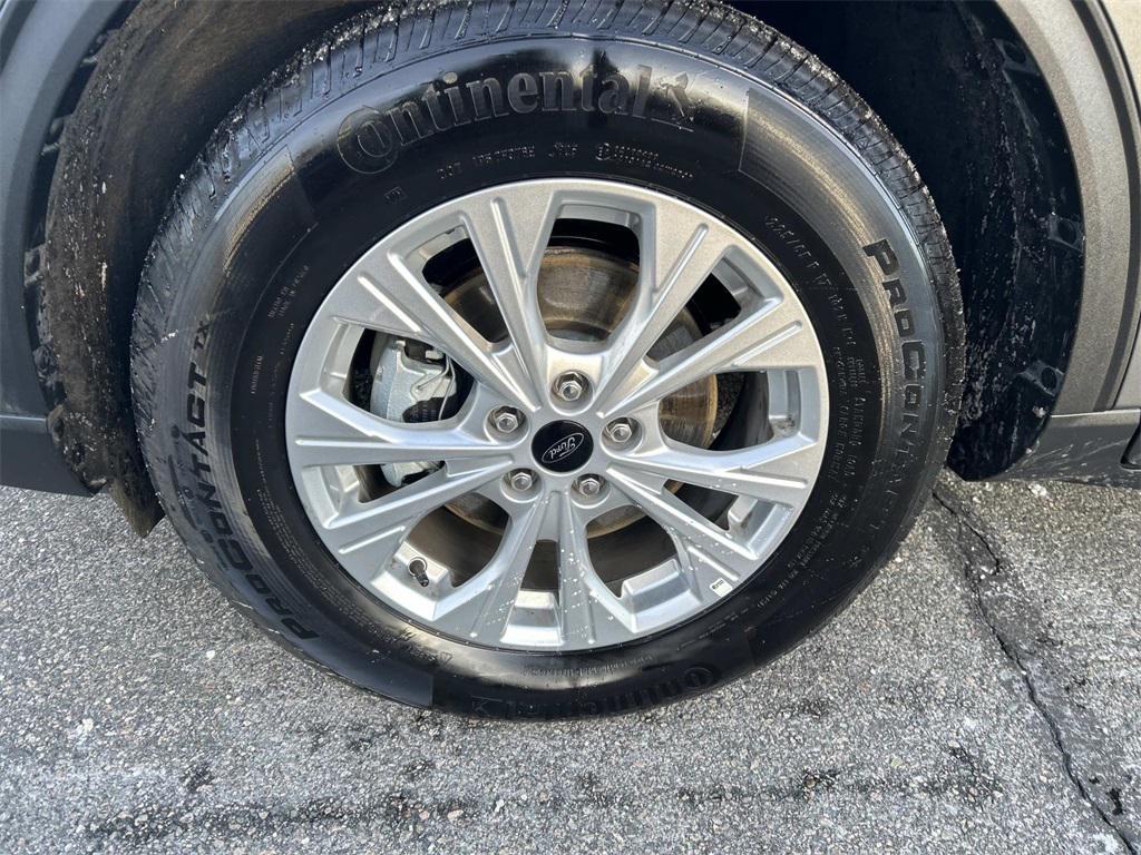 used 2025 Ford Escape car, priced at $23,250