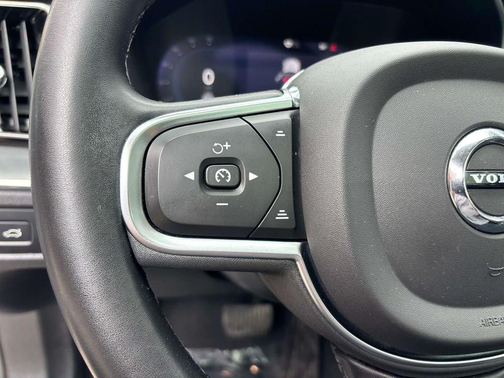 used 2023 Volvo XC60 car, priced at $32,885
