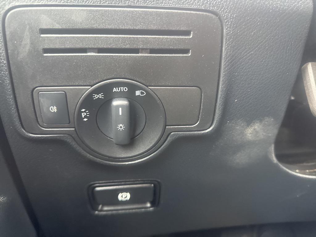 used 2023 Mercedes-Benz Metris car, priced at $32,990