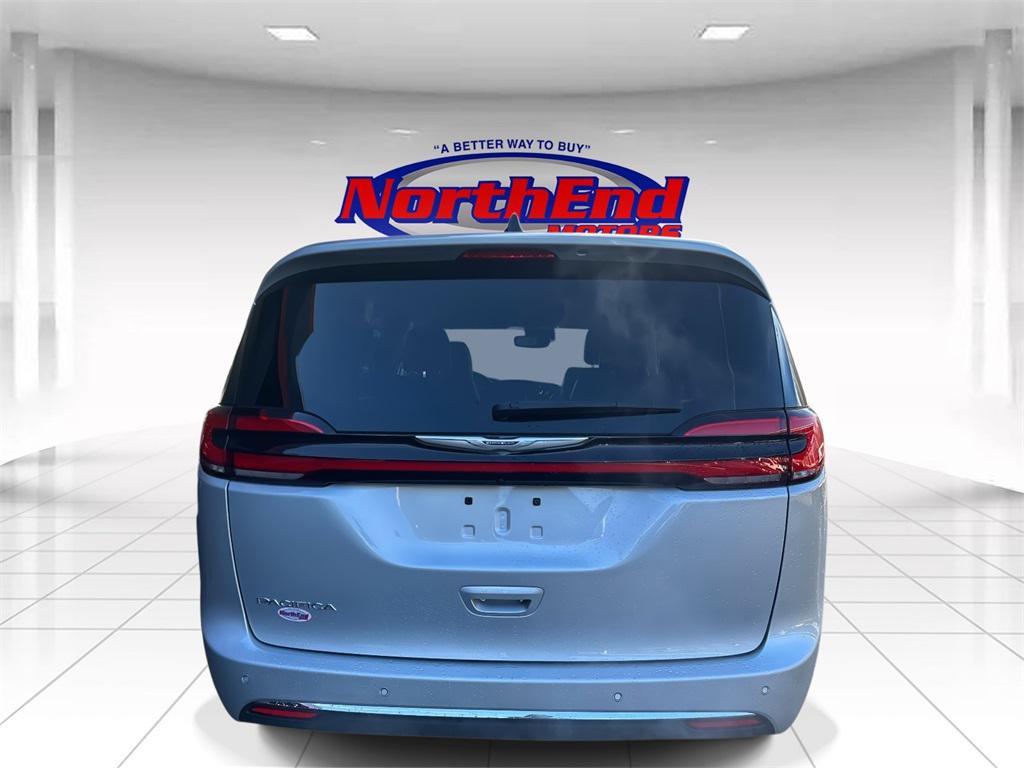 used 2024 Chrysler Pacifica car, priced at $28,870