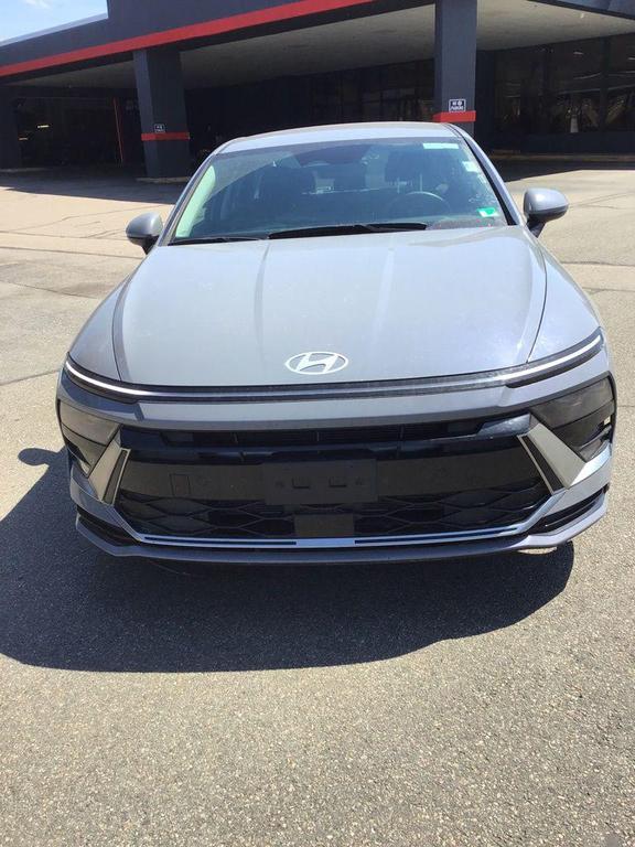 used 2025 Hyundai Sonata car, priced at $21,999