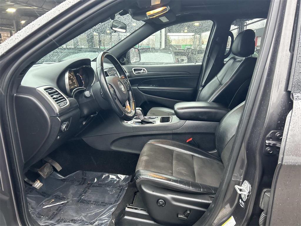 used 2021 Jeep Grand Cherokee car, priced at $19,990