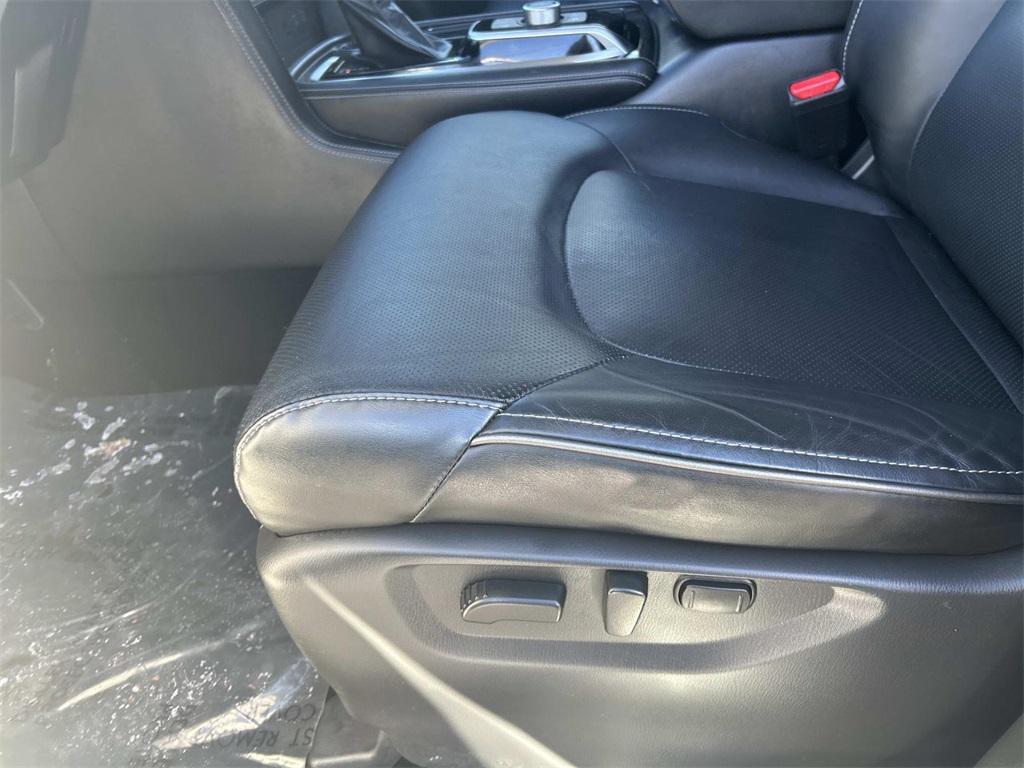 used 2024 INFINITI QX80 car, priced at $40,990