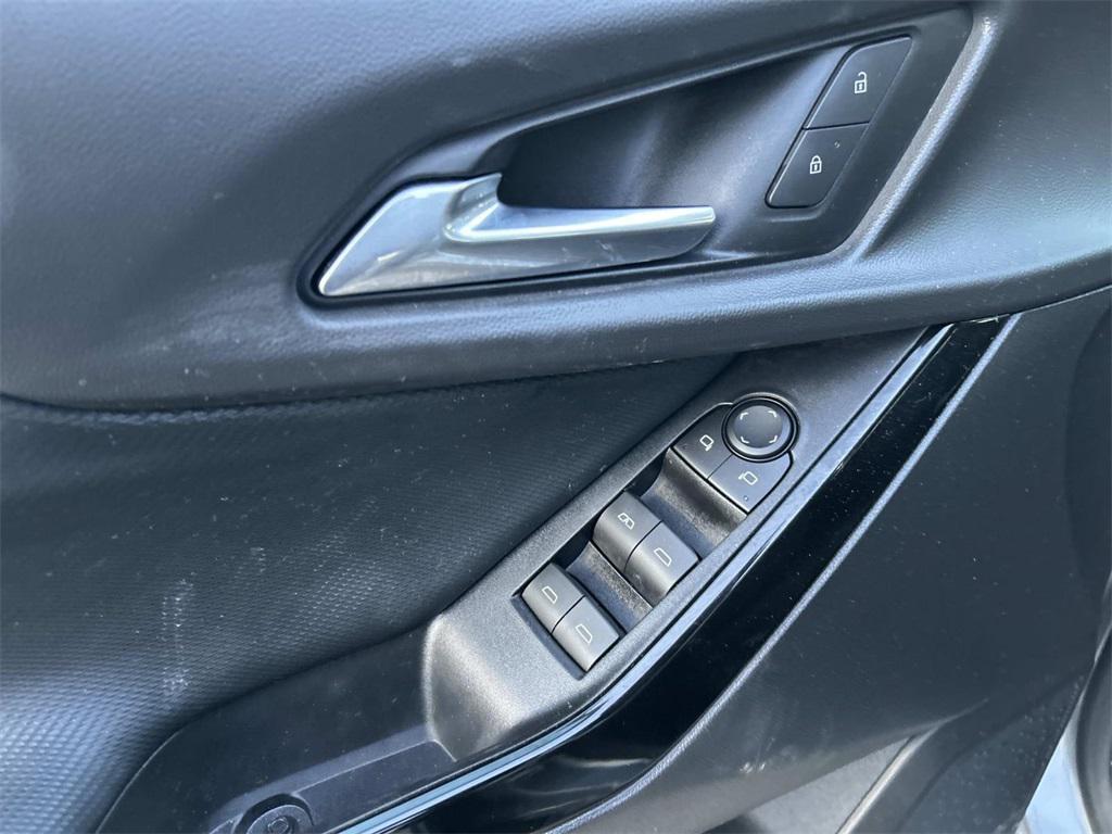 used 2025 Chevrolet Equinox car, priced at $26,500