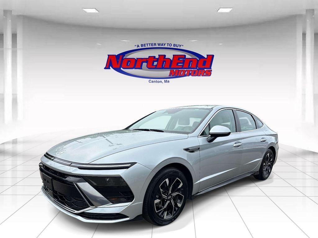 used 2025 Hyundai Sonata car, priced at $22,885