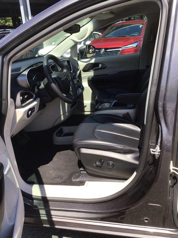 used 2023 Chrysler Pacifica car, priced at $23,395
