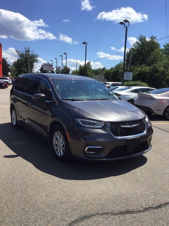 used 2023 Chrysler Pacifica car, priced at $23,395