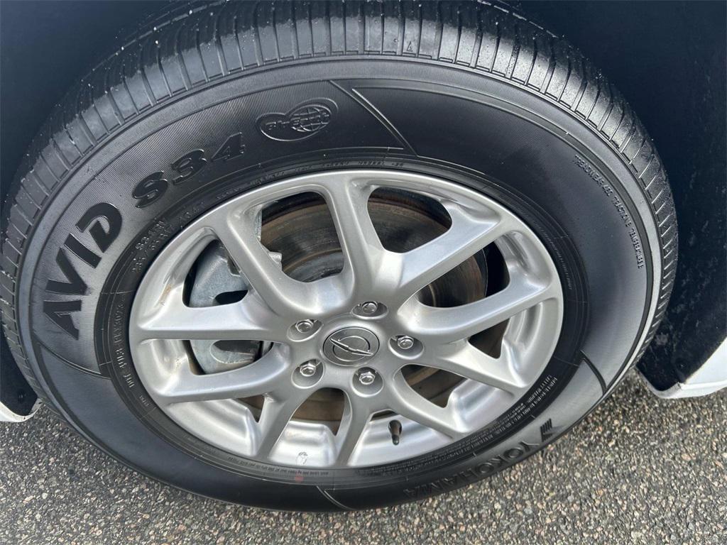 used 2024 Chrysler Pacifica car, priced at $30,990