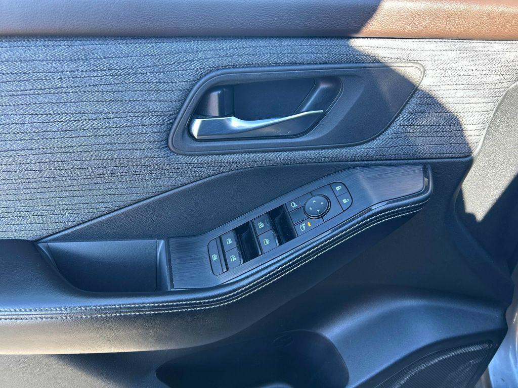 used 2023 Nissan Rogue car, priced at $18,499