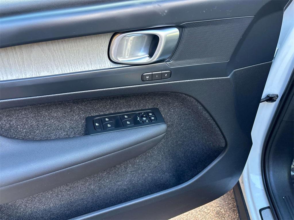 used 2024 Volvo XC40 car, priced at $28,990