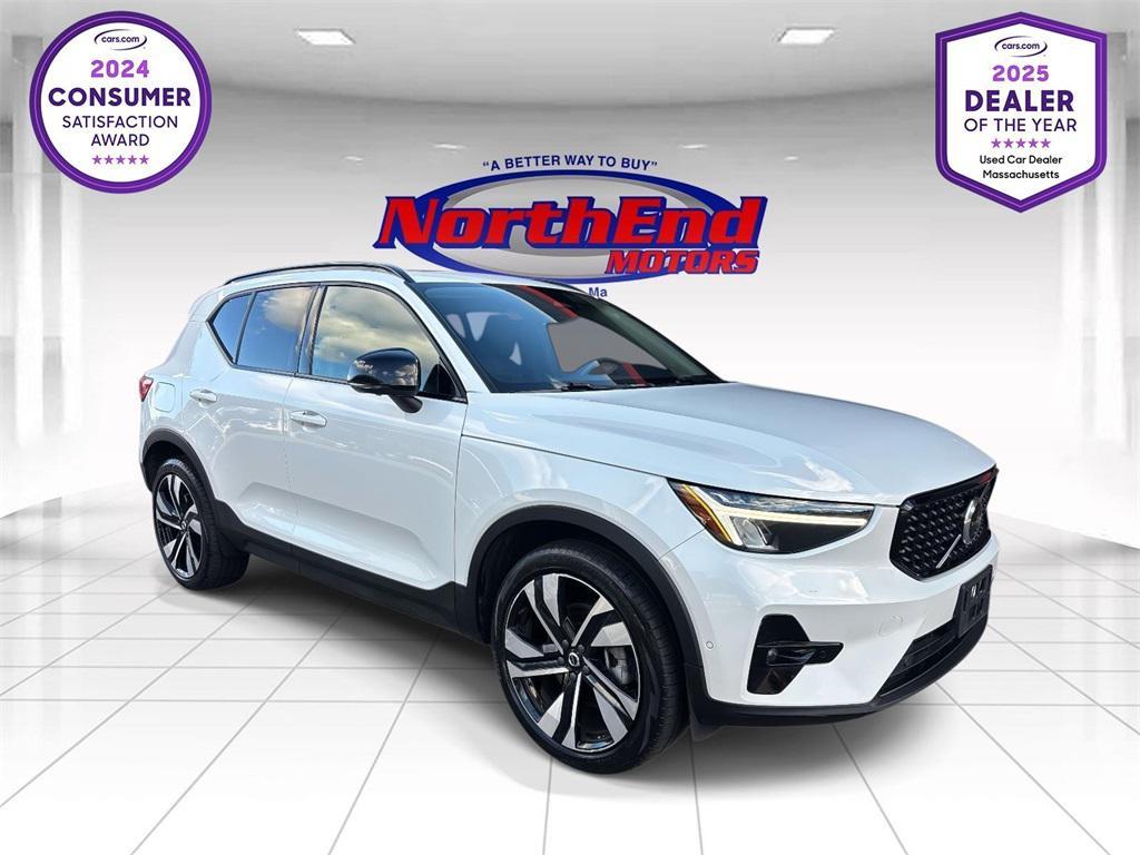 used 2024 Volvo XC40 car, priced at $28,990