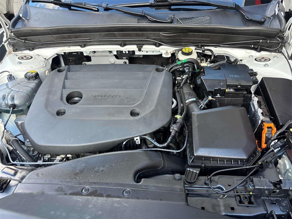 used 2024 Volvo XC40 car, priced at $28,990