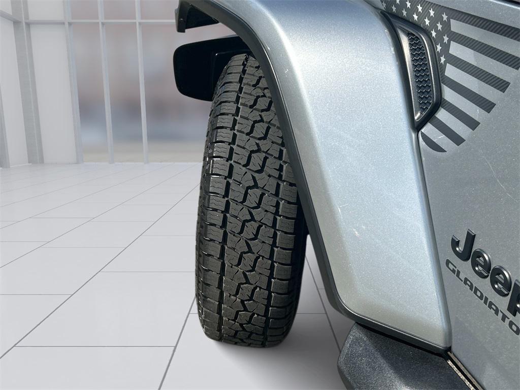 used 2021 Jeep Gladiator car, priced at $27,989