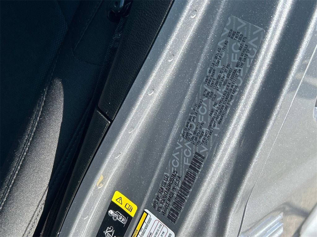 used 2021 Jeep Gladiator car, priced at $27,989