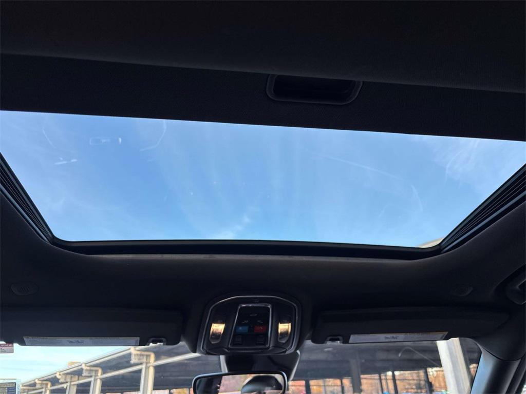 used 2023 Jeep Grand Cherokee car, priced at $28,990