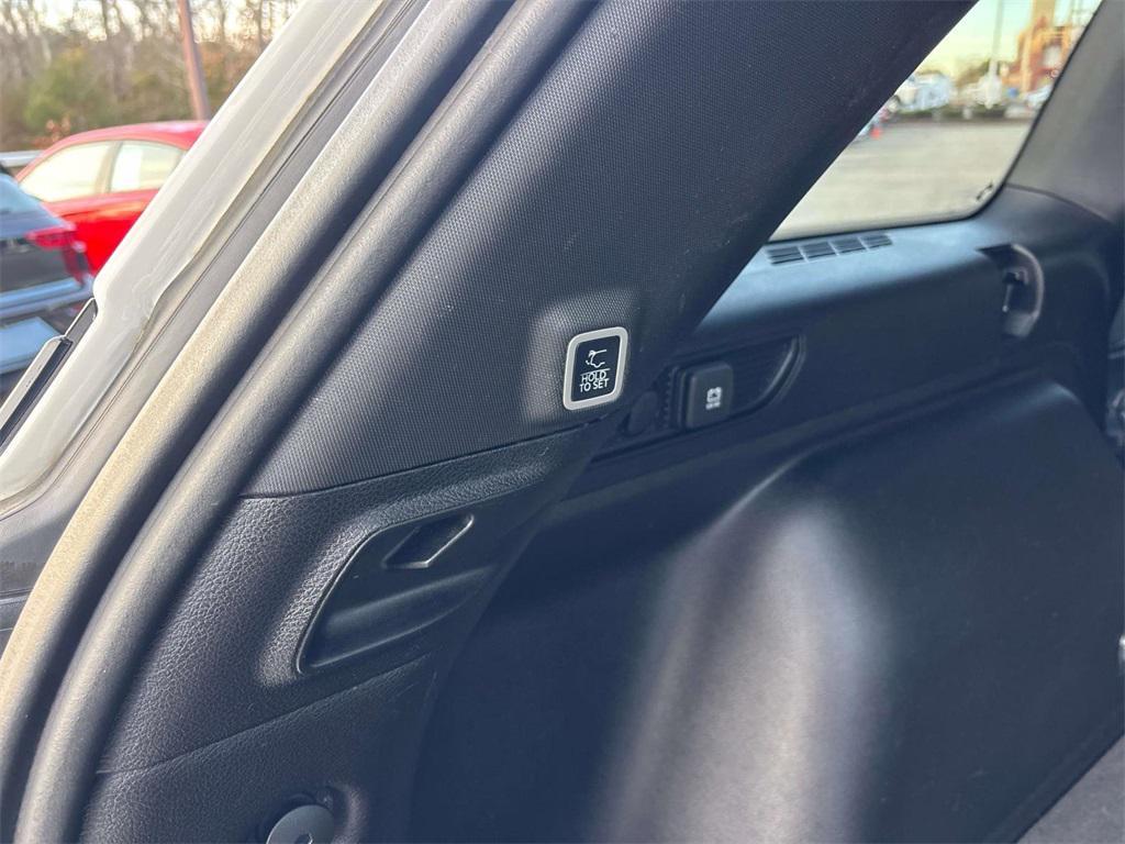 used 2023 Jeep Grand Cherokee car, priced at $28,990