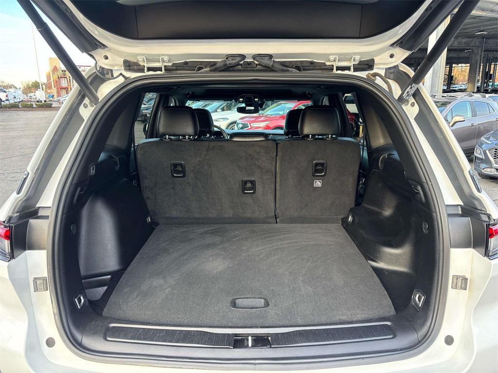 used 2023 Jeep Grand Cherokee car, priced at $28,990