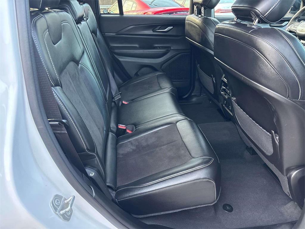 used 2023 Jeep Grand Cherokee car, priced at $28,990