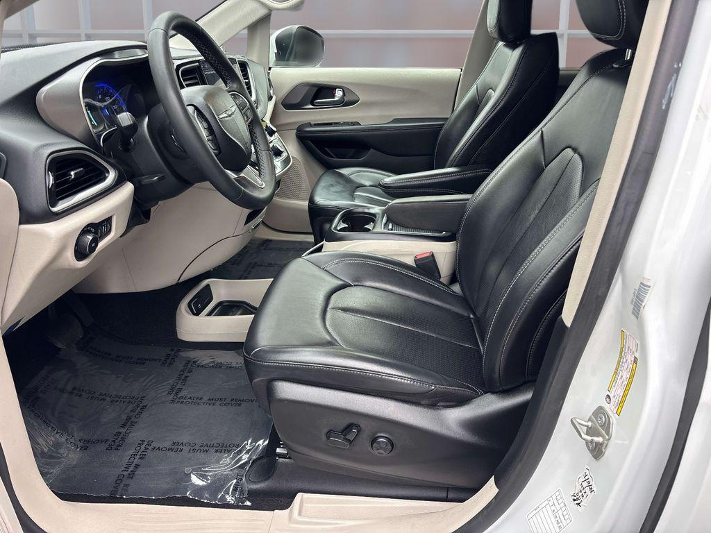 used 2023 Chrysler Pacifica car, priced at $22,883