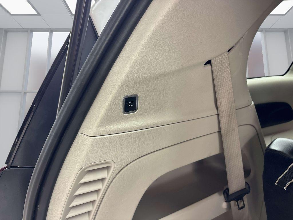 used 2023 Chrysler Pacifica car, priced at $22,883