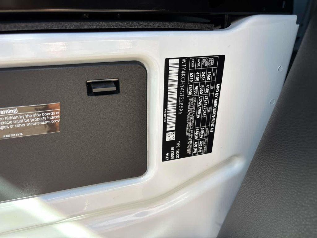 Mercedes-Benz Sprinter view 33