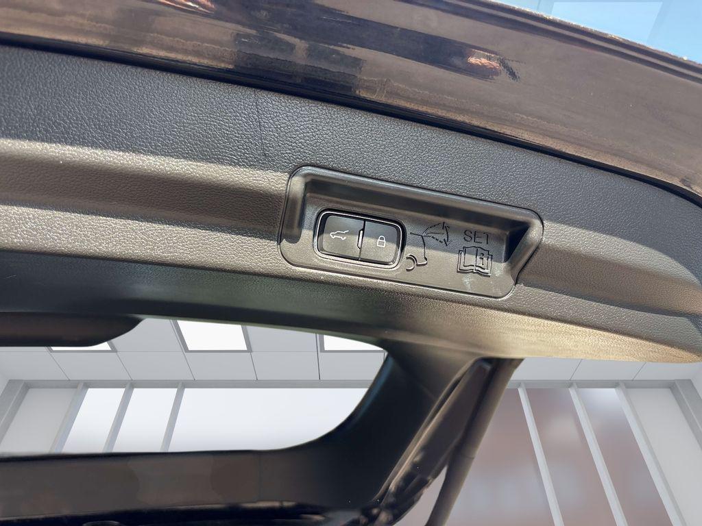 used 2022 Ford Explorer car, priced at $23,884