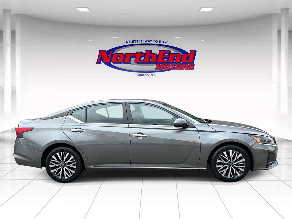 used 2023 Nissan Altima car, priced at $18,884