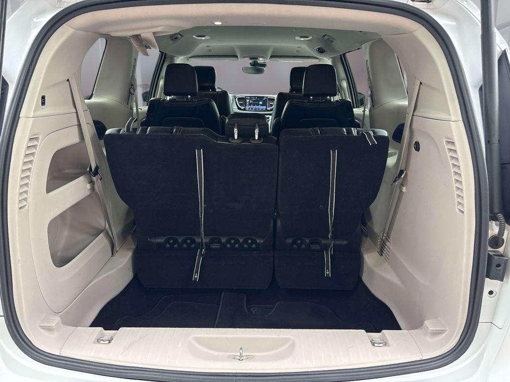 used 2024 Chrysler Pacifica car, priced at $28,395