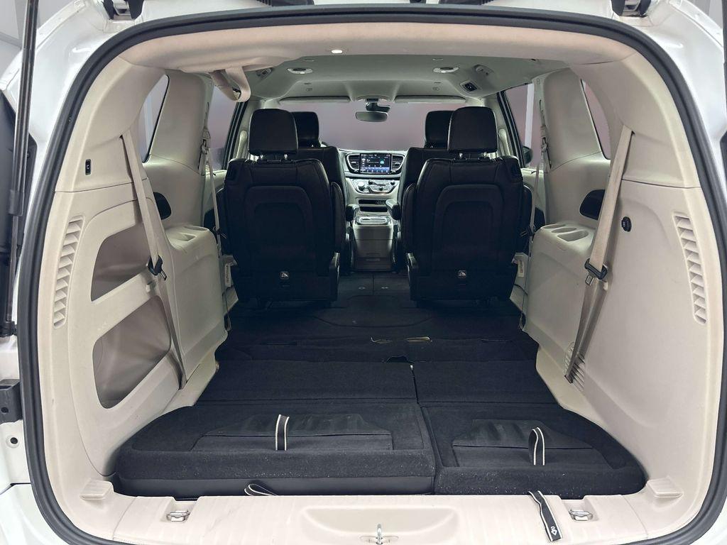 used 2024 Chrysler Pacifica car, priced at $28,395