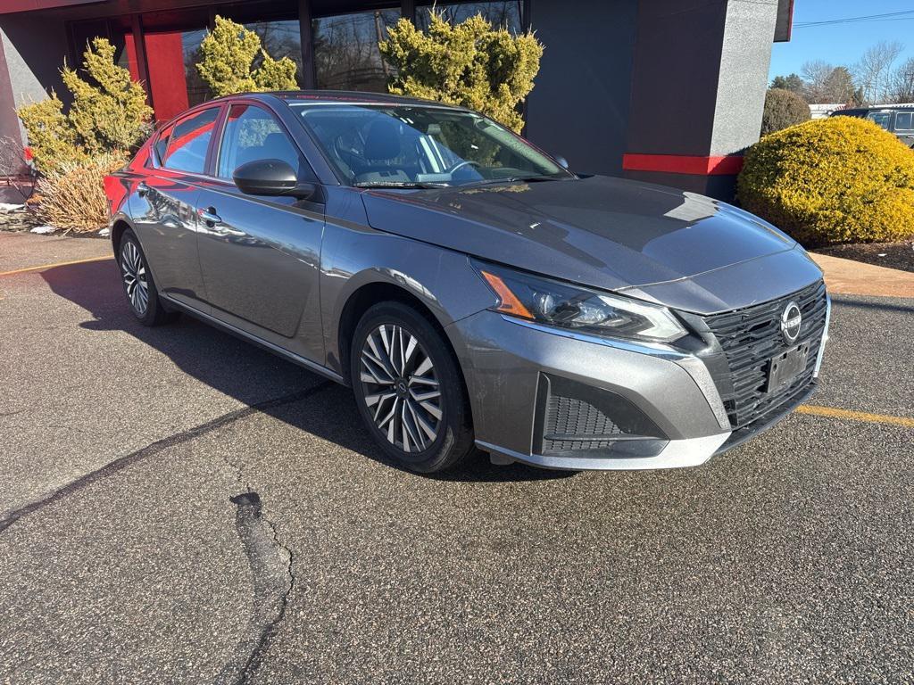 used 2024 Nissan Altima car, priced at $17,700