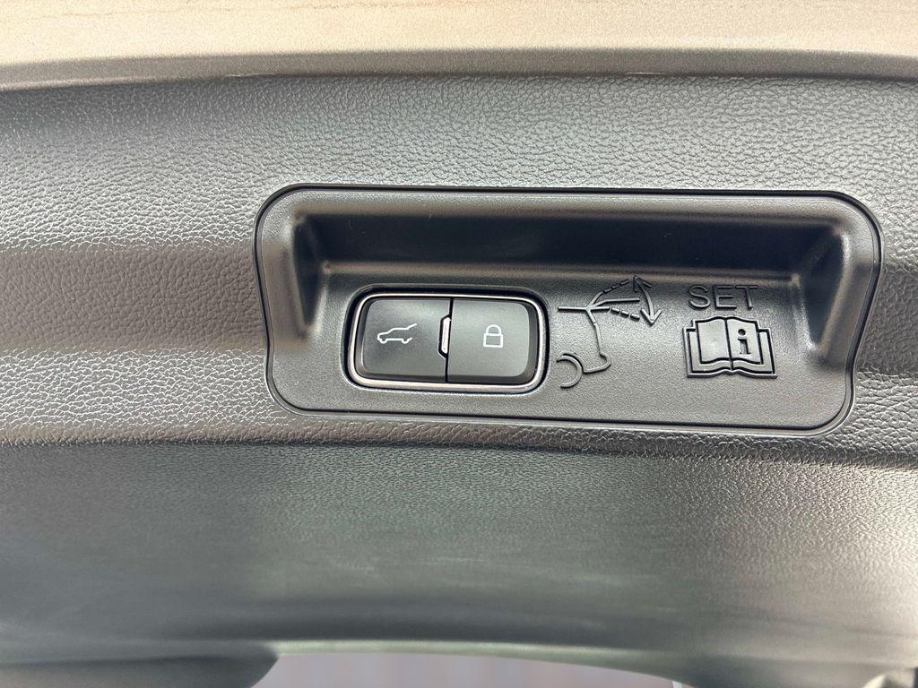 used 2023 Ford Explorer car, priced at $28,885