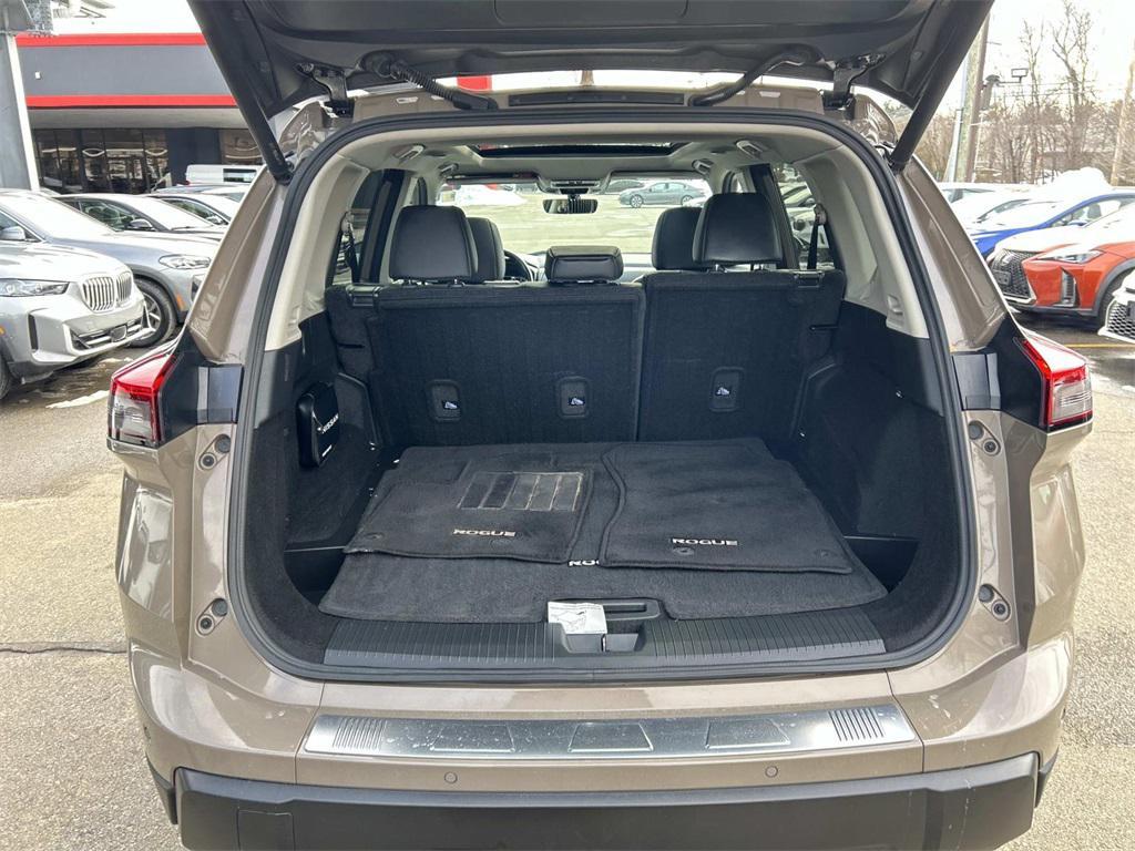 used 2024 Nissan Rogue car, priced at $18,900
