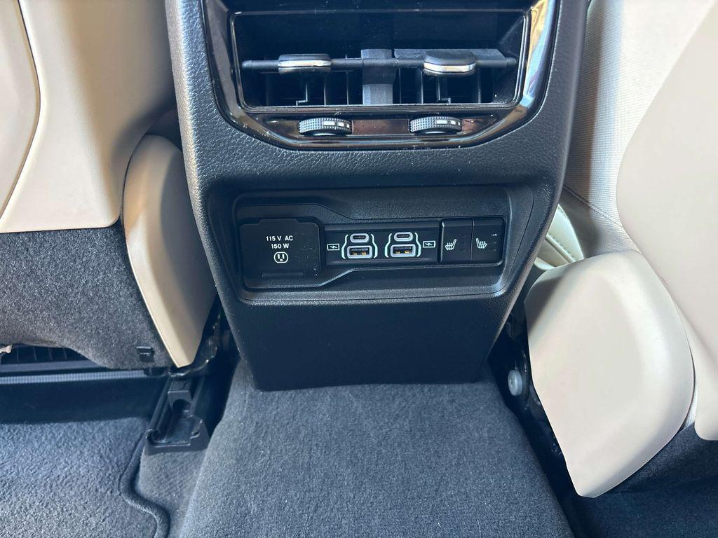 used 2022 Jeep Grand Cherokee car, priced at $30,894