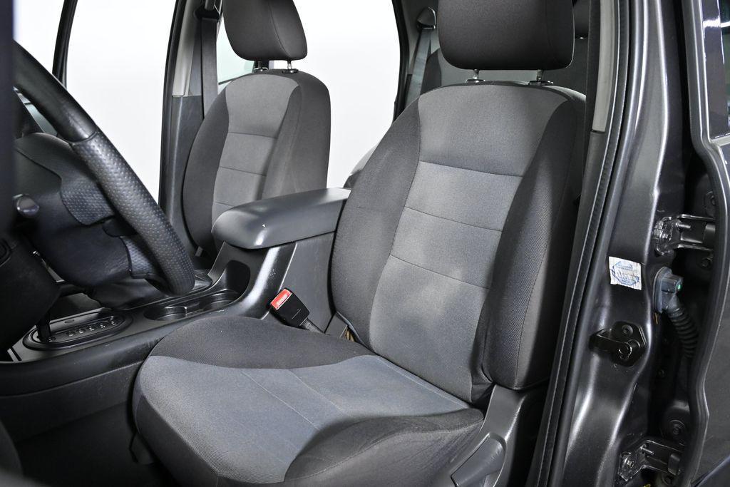 used 2006 Ford Escape car, priced at $4,500