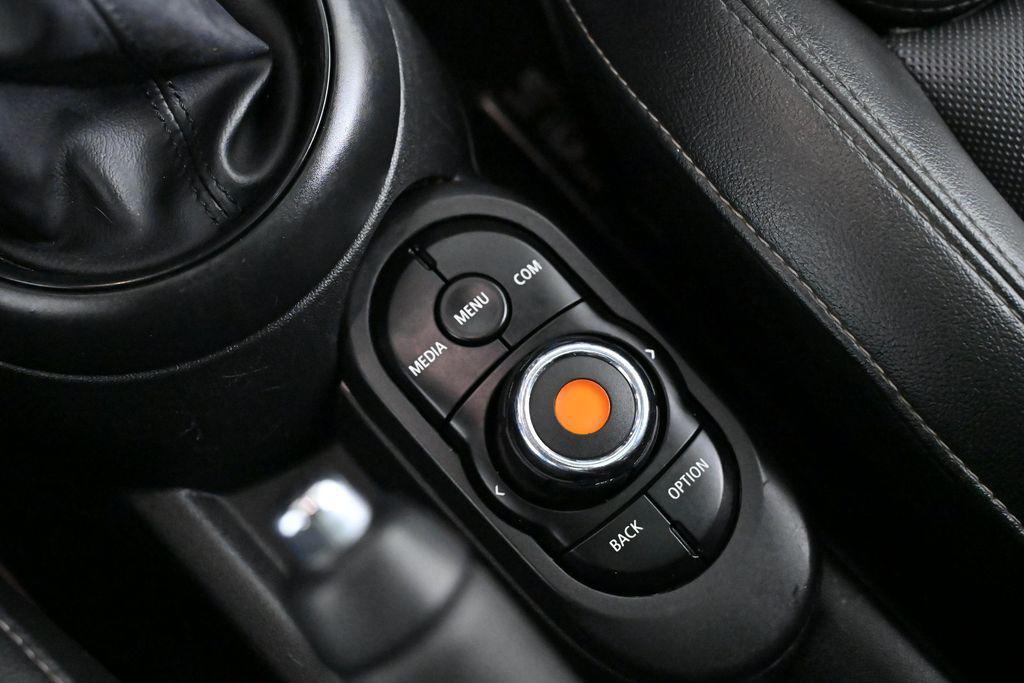 used 2019 MINI Hardtop car, priced at $17,000