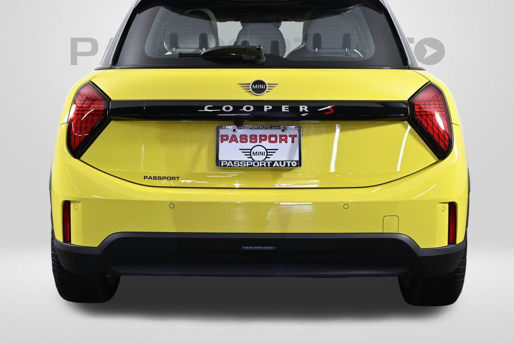 used 2025 MINI Hardtop car, priced at $30,000