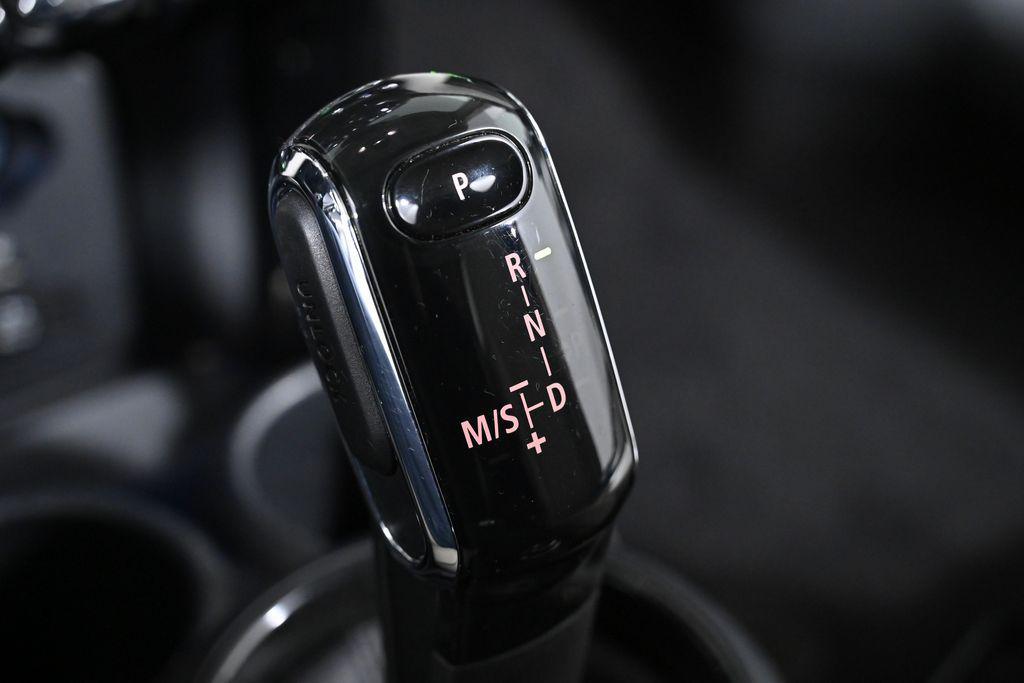 used 2023 MINI Hardtop car, priced at $27,000