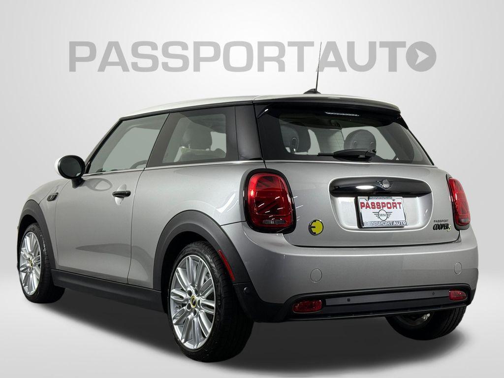 used 2024 MINI Hardtop car, priced at $26,500