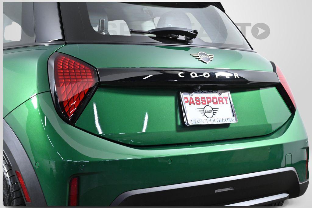 used 2025 MINI Hardtop car, priced at $27,000