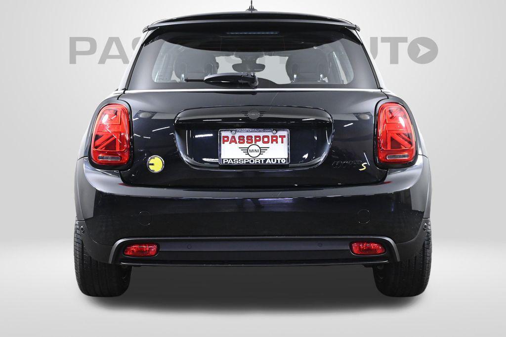 used 2024 MINI Hardtop car, priced at $26,500