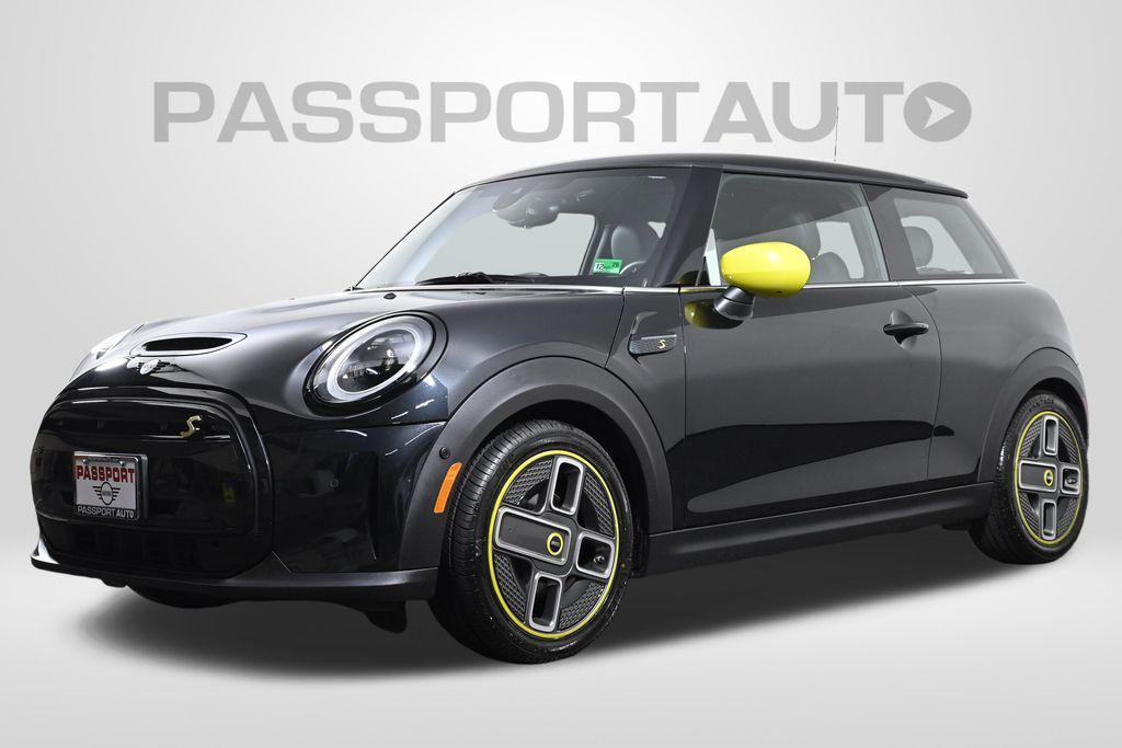 used 2024 MINI Hardtop car, priced at $26,500