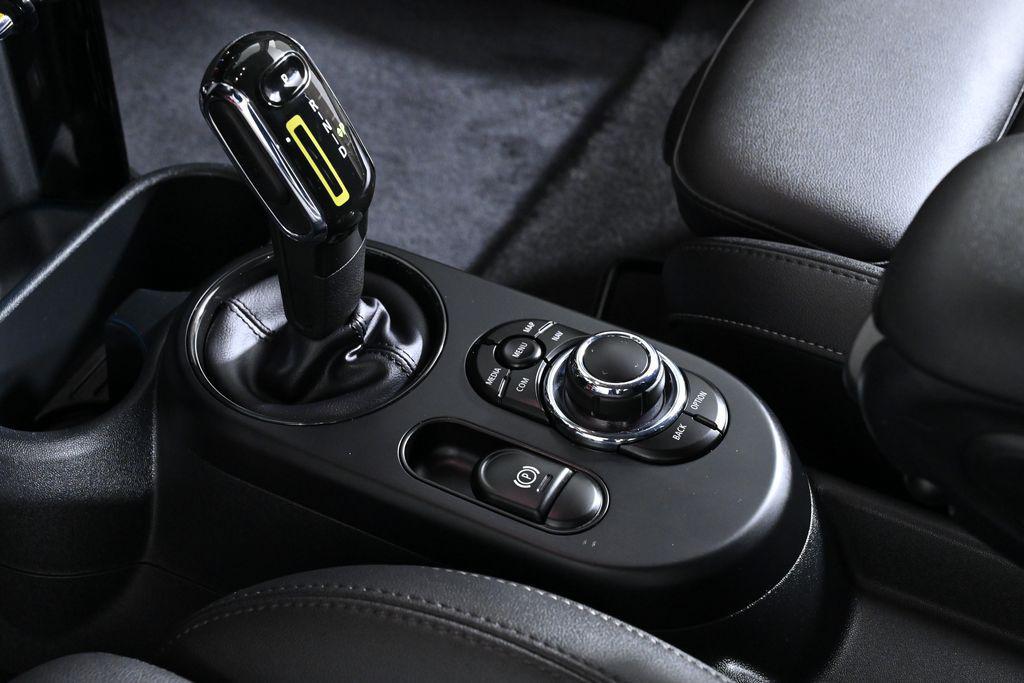 used 2023 MINI Hardtop car, priced at $21,000