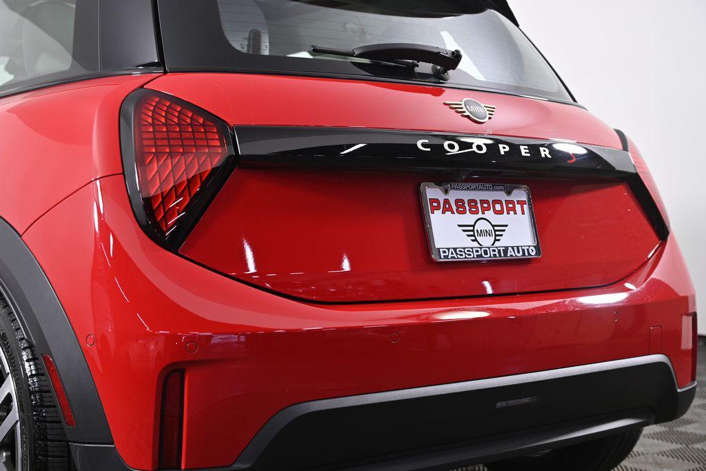 used 2025 MINI Hardtop car, priced at $27,000