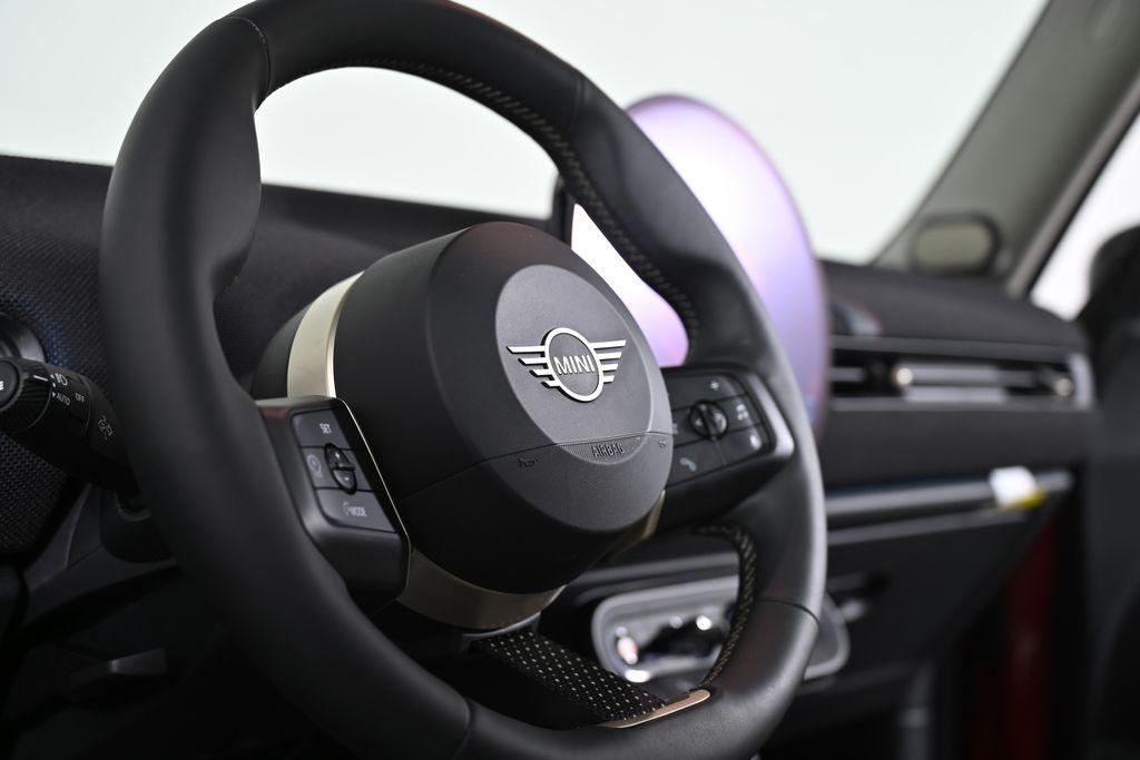 used 2025 MINI Hardtop car, priced at $27,000