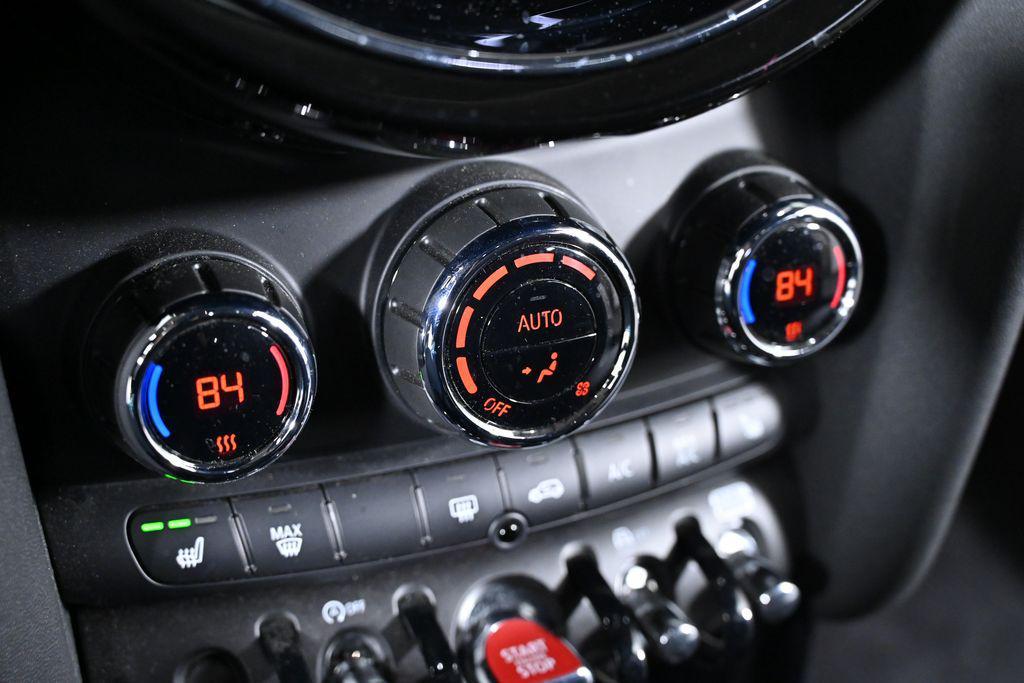 used 2024 MINI Hardtop car, priced at $29,000