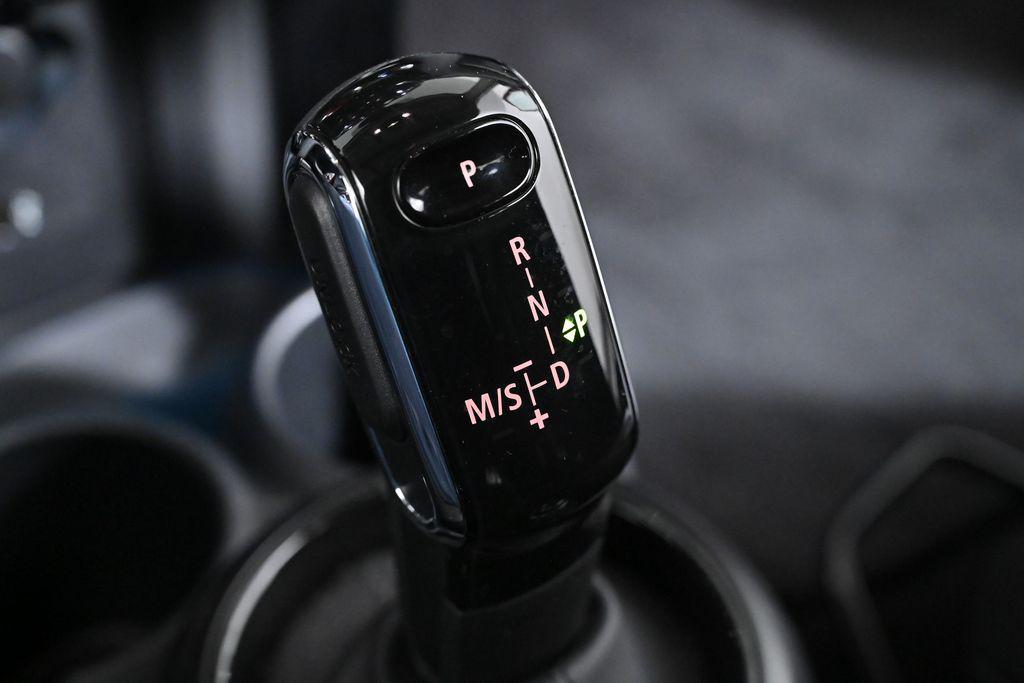 used 2024 MINI Hardtop car, priced at $29,000