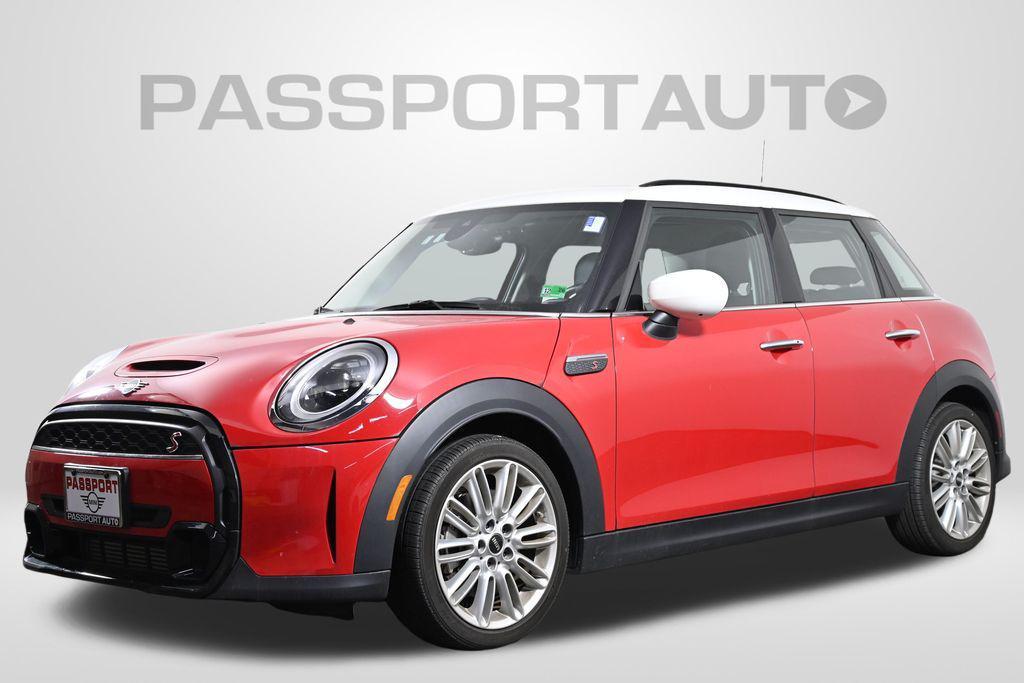 used 2024 MINI Hardtop car, priced at $29,000