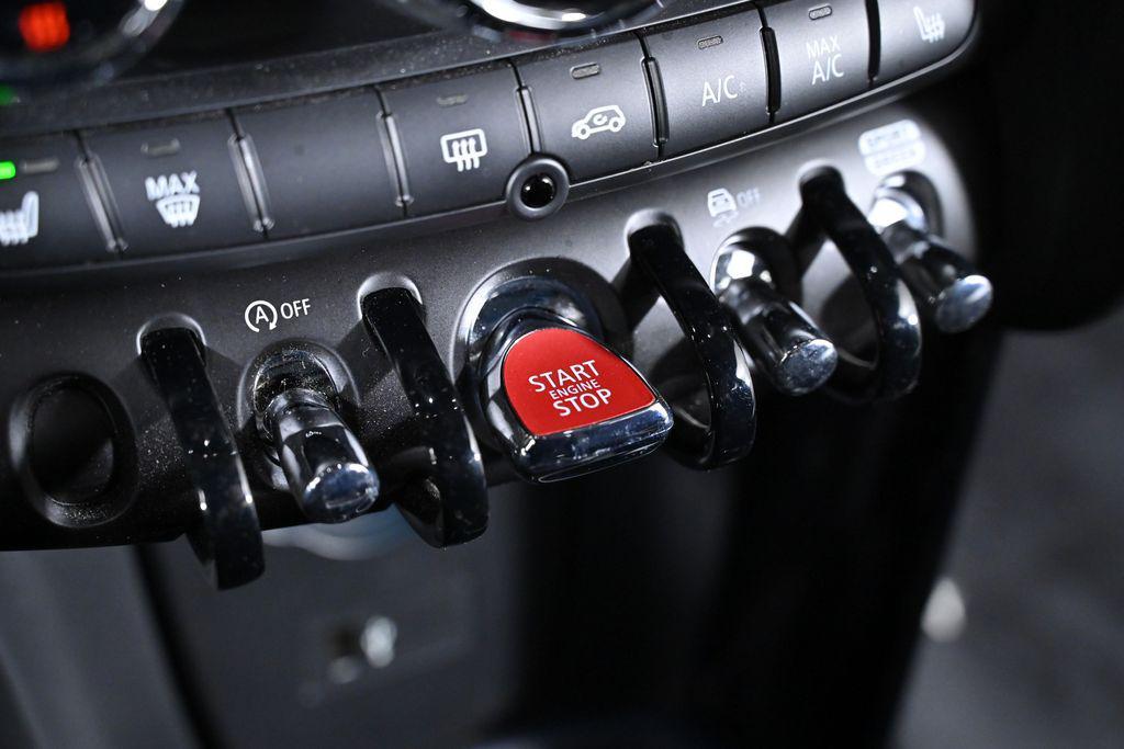 used 2024 MINI Hardtop car, priced at $29,000